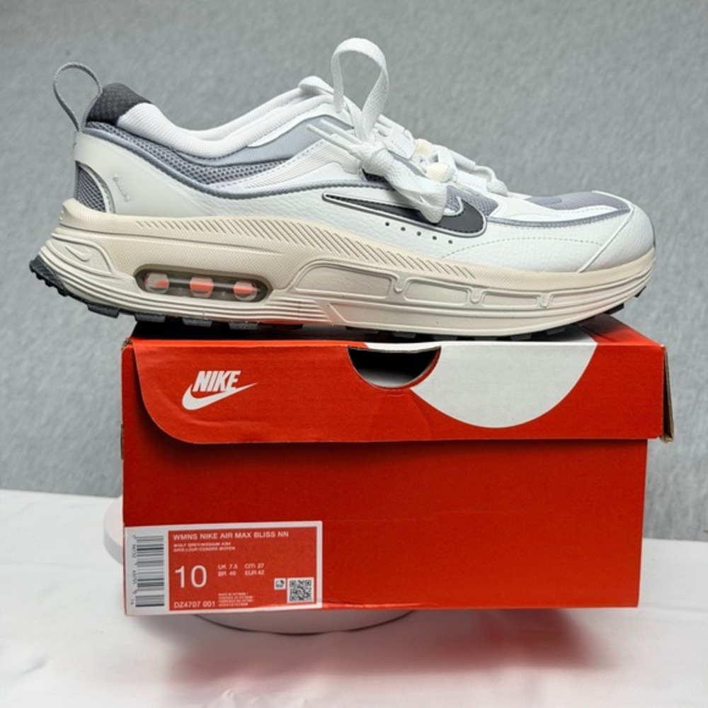 Nike Air Max Bliss NN Wolf Grey Medium Ash‎ Womens 10 Sneakers DZ4707-001 BNIB